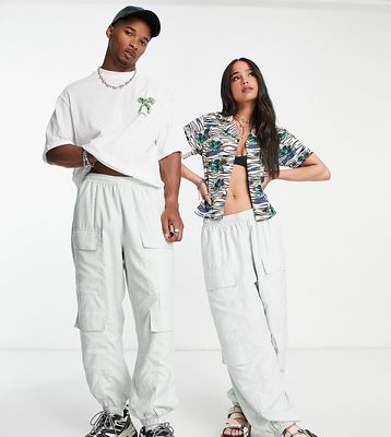COLLUSION Unisex oversized cargo sweatpants in pale gray