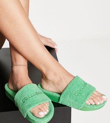 COLLUSION Unisex slider in green towelling