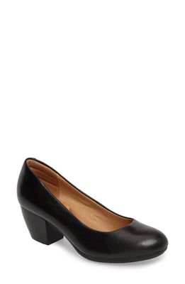 Comfortiva Amora Pump in Black Leather