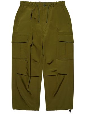 Comme Des Garçons Homme cropped cargo trousers - Green
