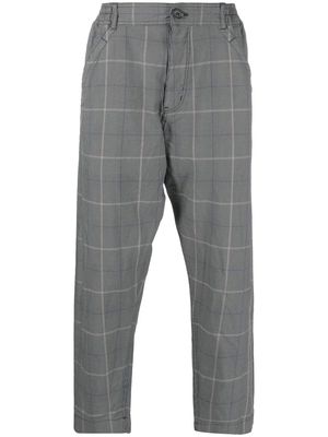 Comme Des Garçons Homme Deux cropped check-print trousers - Grey