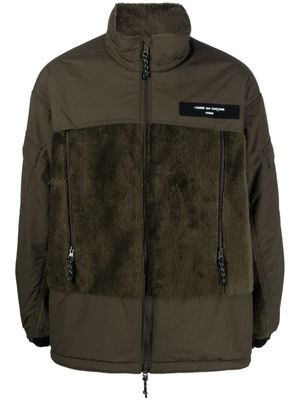 Comme Des Garçons Homme Sherpa logo-patch jacket - Green