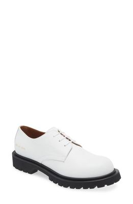 Common Projects Plain Toe Derby in 0506 White
