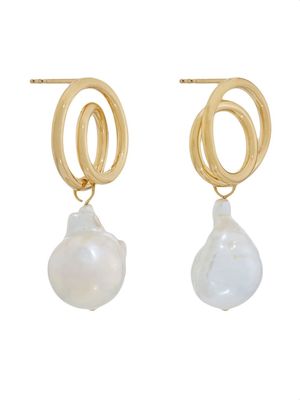 Completedworks baroque-pearl drop earrings - Gold