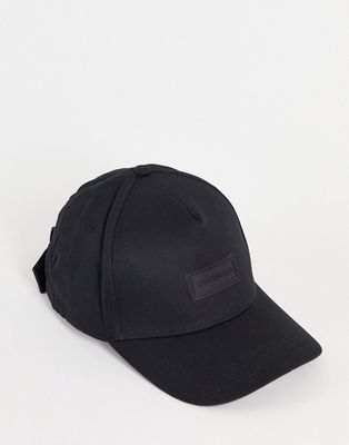 Consigned taping baseball cap in black