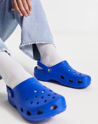 Crocs classic clogs in blue