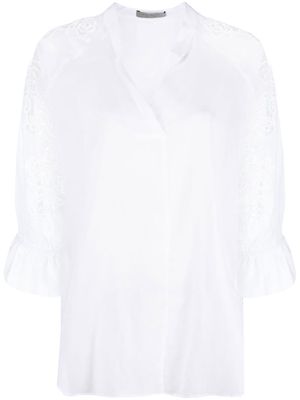 D.Exterior embroidered-lace detail blouse - White