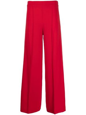 D.Exterior wide-leg tailored trousers
