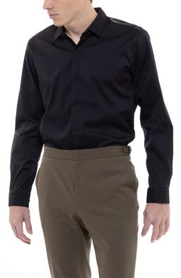 D. RT Main Solid Performance Button-Up Shirt in Black