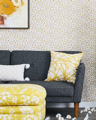 Daisies Self-Adhesive Wallpaper
