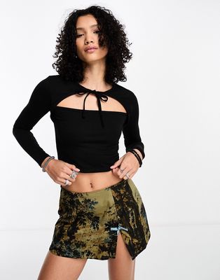 Daisy Street fitted crop top with shrug tie detail sleeves in black