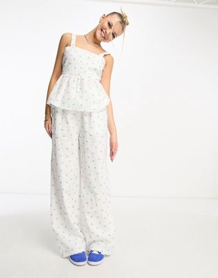 Daisy Street linen relaxed pants in ditsy floral - part of a set-White