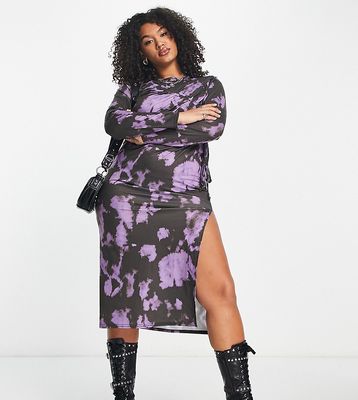 Daisy Street Plus long sleeve body-conscious maxi dress in purple print-Multi