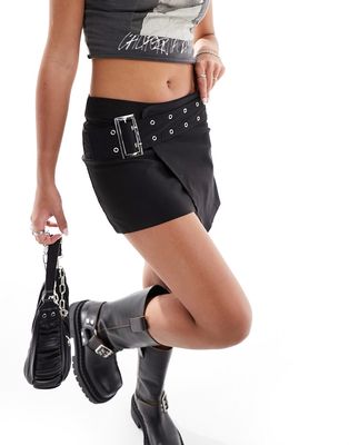 Daisy Street Y2K low rise mini skirt with buckle detail-Black