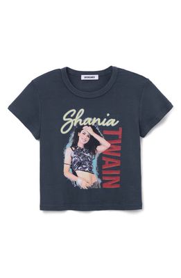 Daydreamer Shania Twain Shrunken Graphic T-Shirt in Vintage Black