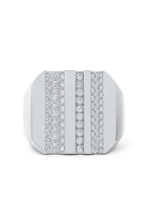 De Beers Jewellers 18kt white gold RVL diamond signet ring
