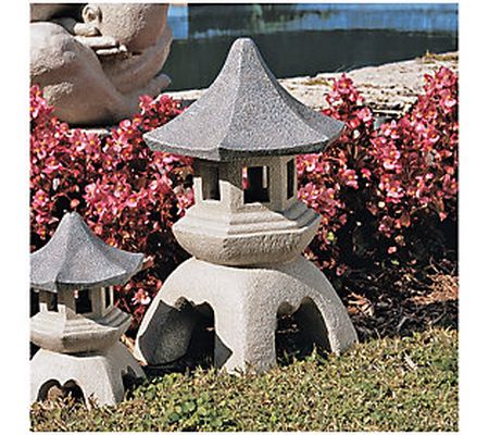 Design Toscano Garden Pagoda Lantern Statue Lar ge