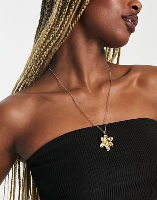 DesignB London flower pendant necklace in gold