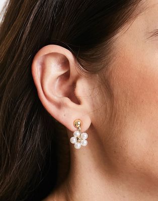 DesignB London pearl floral stud earrings in gold