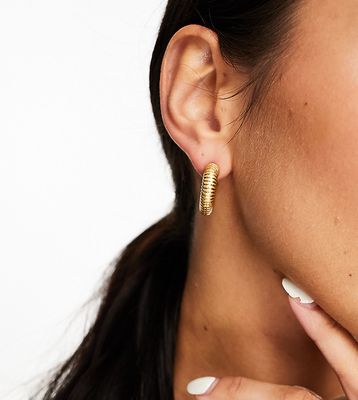 DesignB London textured thick hoop earrings in gold
