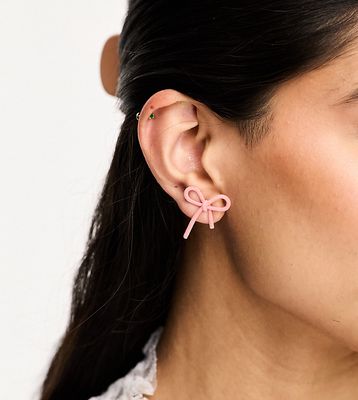 DesignB London velvet bow stud earrings in pink