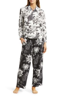 Desmond & Dempsey Long Sleeve Cotton Pajamas in Night Bloom White/Black & Bla