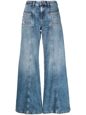 Diesel D-Akii 09h95 low-rise wide-leg jeans - Blue