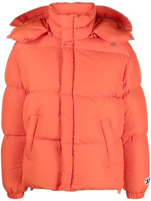 Diesel logo-patch hooded down jacket - Red