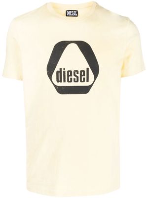 Diesel logo-print short-sleeve T-shirt - Yellow