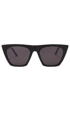 DIFF EYEWEAR Avril Sunglasses in Black.