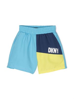 Dkny Kids colour-block logo-print swim shorts - Blue