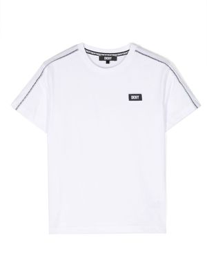 Dkny Kids logo-patch organic cotton T-shirt - White