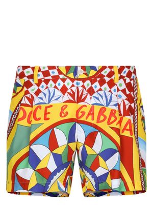 Dolce & Gabbana Carretto-print swim shorts - Red