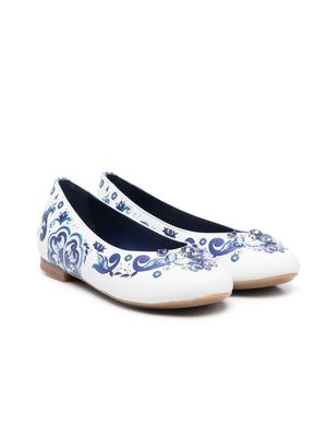 Dolce & Gabbana Kids crystal-embellished ballerina shoes - Blue