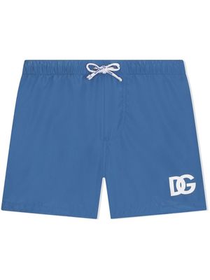 Dolce & Gabbana Kids DG-logo swim shorts - Blue