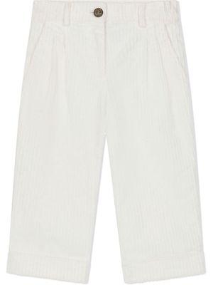 Dolce & Gabbana Kids logo-patch pleat-detail trousers - White