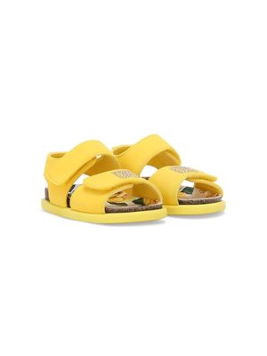 Dolce & Gabbana Kids rhinestone-embellished leather sandals - Yellow