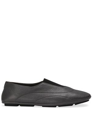 Dolce & Gabbana leather almond-toe slippers - Black