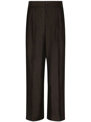 Dolce & Gabbana logo-patch pleated straight trousers - Brown