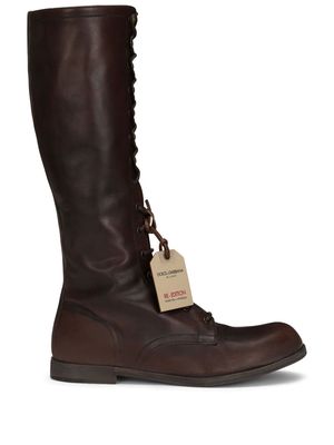 Dolce & Gabbana logo-tag lace-up leather boots - Brown