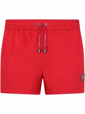 Dolce & Gabbana logo-tag swim shorts - Red