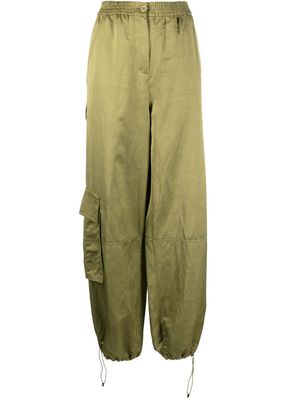 Dorothee Schumacher parachute-style cargo trousers - Green