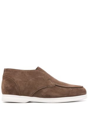 Doucal's Chukka round-toe suede loafers - Brown