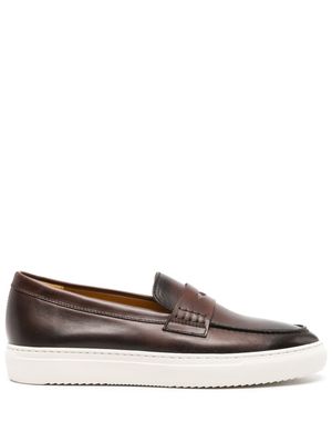 Doucal's faded leather penny loafers - Brown