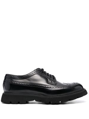 Doucal's lace-up leather brogues - Black