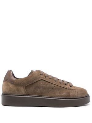 Doucal's logo-lettering suede sneakers - Brown