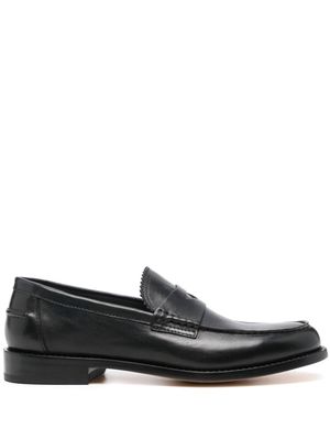 Doucal's pebbled leather loafers - Black