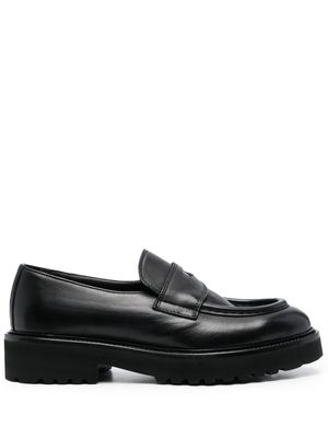 Doucal's ridged-sole detail loafers - Black