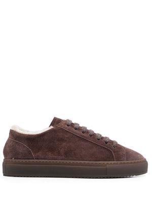 Doucal's shearling-lined suede sneakers - Brown