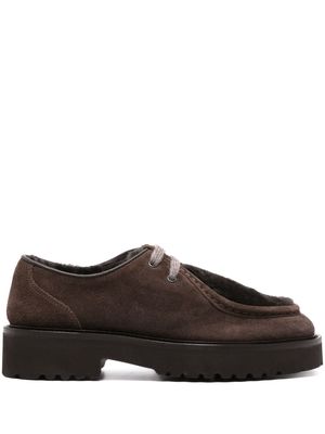 Doucal's shearling-trimmed lace-up shoes - Brown